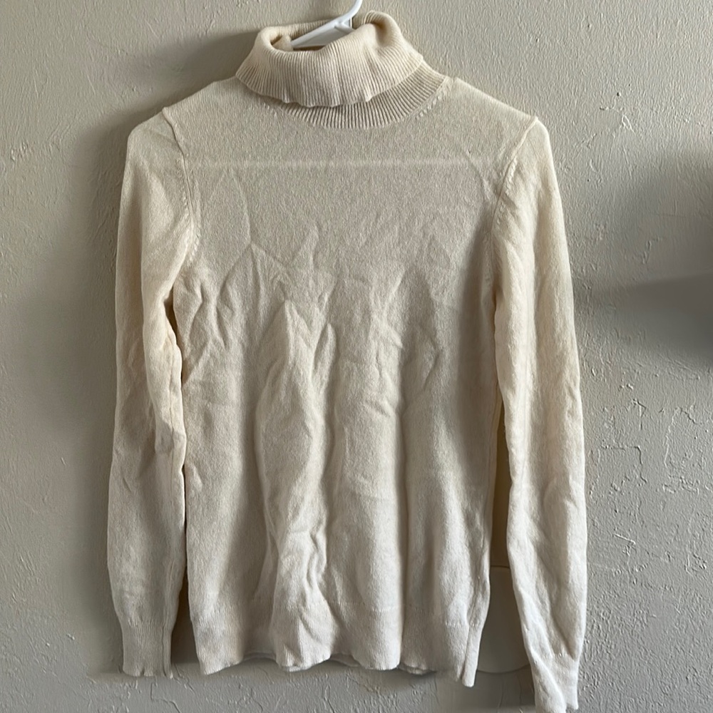 Cashmere sweater